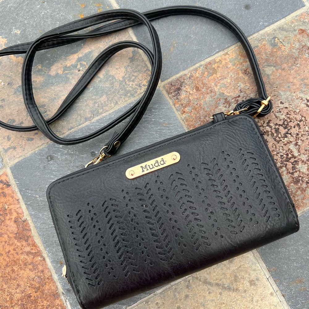 NWT MUDD CROSSBODY DUAL ZIP WALLET IPHONE CASE ORGANIZER